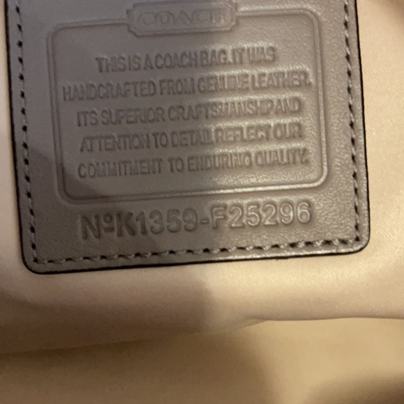 Coach duffle style purse. - Picture 4 of 7